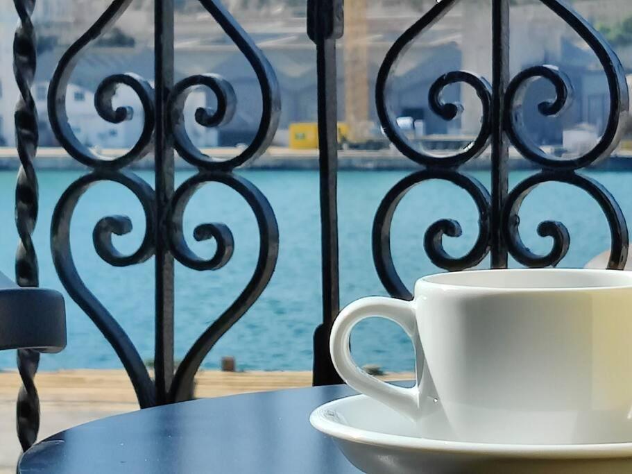 Deck 3 Savynomad Harbour Residences Wow Views Cospicua 外观 照片